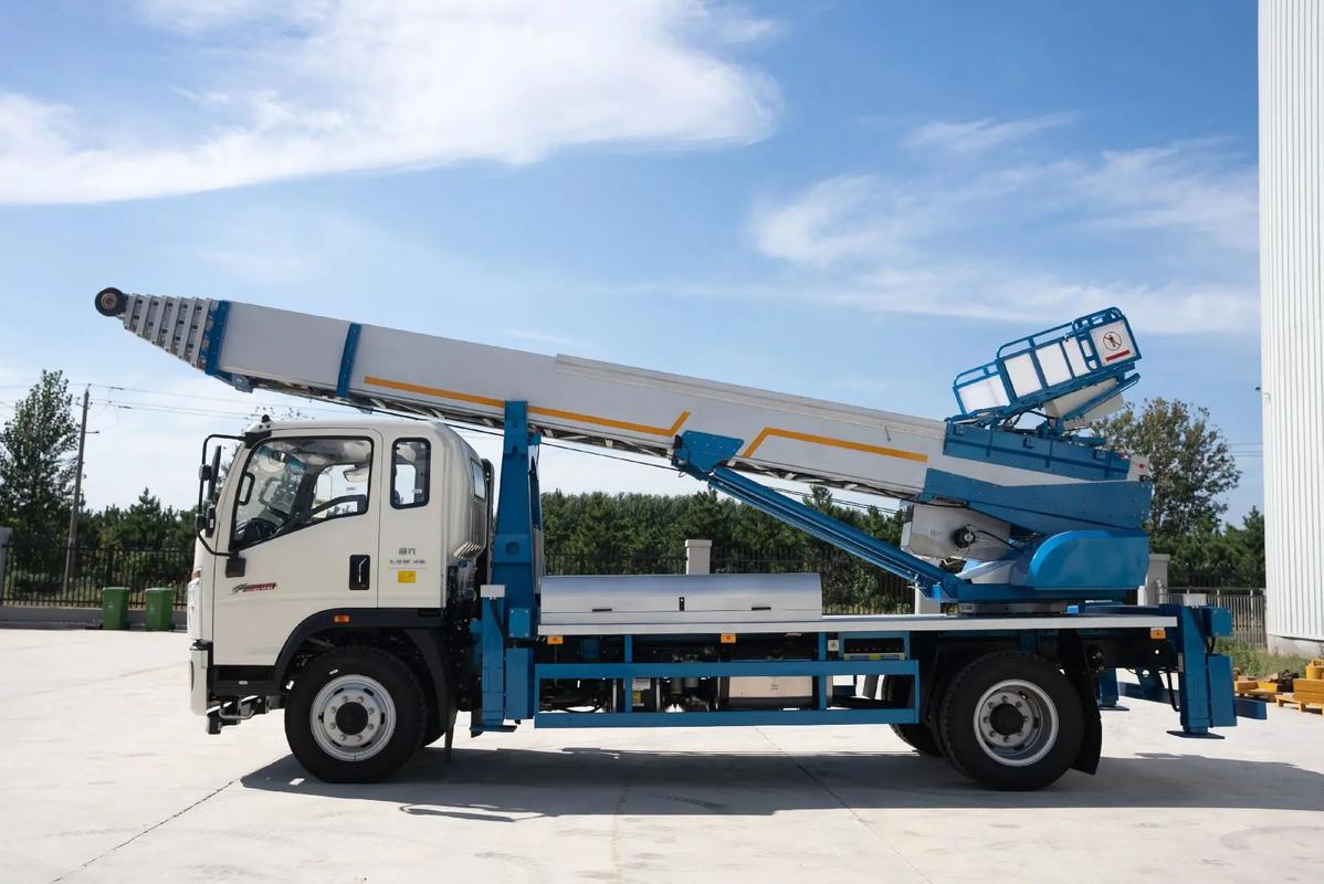 泰山云梯上料车租赁费用