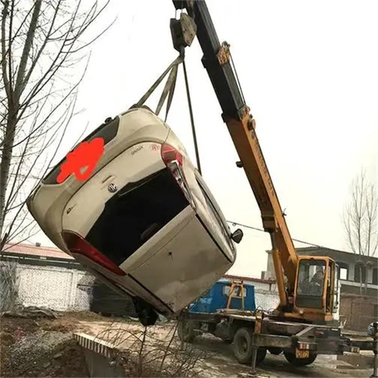 泰山随时待命，吊车24小时道路救援服务全解析